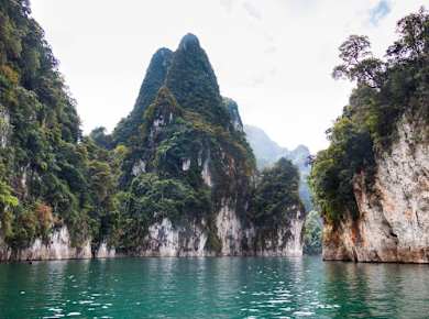 Full-day Cheow Lan Lake adventure from Krabi