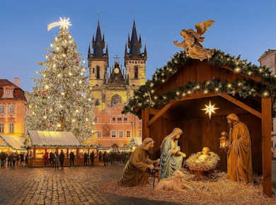 Unforgettable Christmas walking tour through Prague