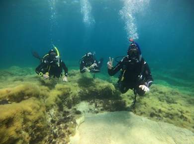 Beginner scuba diving experience in the Mediterranean Sea