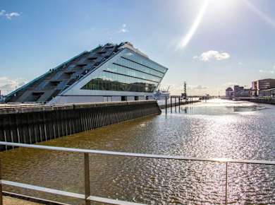 Hamburg best intro walking tour with a local