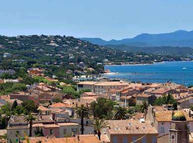 Take a guided tour around Saint-Tropez with a local