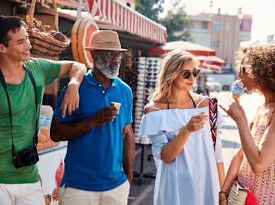 Halbtagestour nach Color Village und Taghazout von Agadir aus
