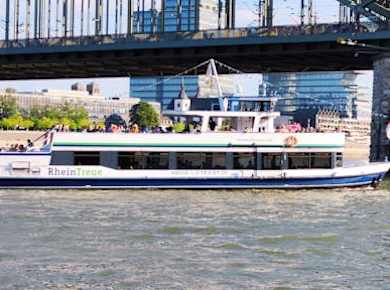 Bonn skyline cruise on the Rhine