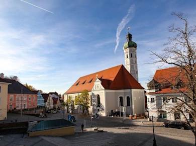 Audiotour durch die reiche Geschichte und das künstlerische Erbe Dachaus