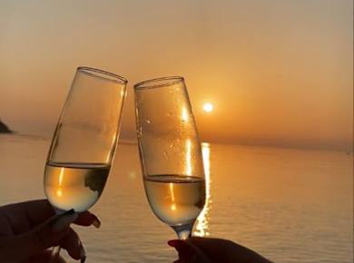Champagner-Kreuzfahrt auf der Skyline von Miami in der Biscayne Bay