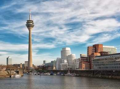 Interaktives Team-Rallye-Tourenabenteuer in Düsseldorf