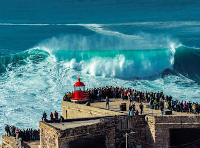 Ganztagesausflug nach Nazaré, Óbidos und Alcobaça ab Lissabon