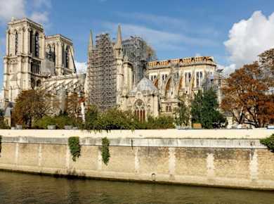 Geführter Rundgang durch Notre-Dame nach der Brandkatastrophe