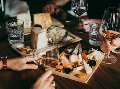 Lokale Käse- und Weinverkostung in Sorrent