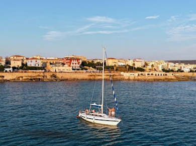 Segelausflug bei Sonnenuntergang ab Fertilia in Alghero