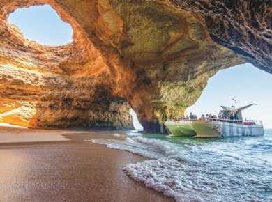 Algarve-Delphin-Kreuzfahrt mit einem Meeresbiologen und Besuch der Benagil-Höhle