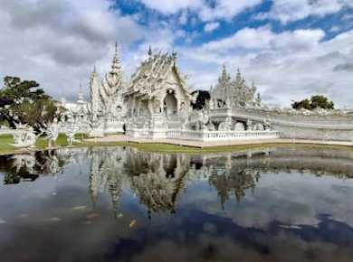 Full-day postcard popular iconic temples and tea plantation