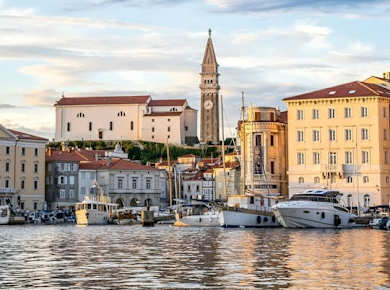 Geführte Tour an der slowenischen Küste ab Triest mit Wein- und Essensverkostung
