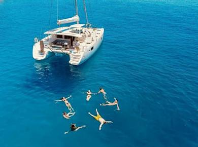 Kolymbia all-inclusive catamaran cruise with lunch and drinks