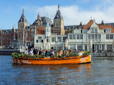 Aperol Spritz cruise in Amsterdam