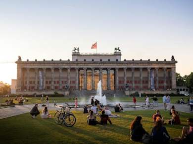 Eintritt zur Berliner Museumsinsel mit Tourguide und eSIM