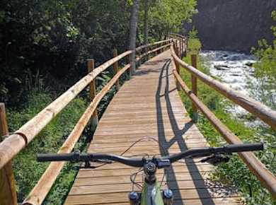 Guided E-Bike excursions in the Andorran Mountains