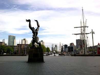 Selbstgeführter Audio-Rundgang durch Rotterdam zum Thema Zweiter Weltkrieg
