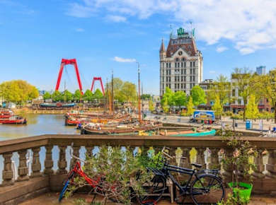 Audioführung auf eigene Faust durch Rotterdams moderne Architektur