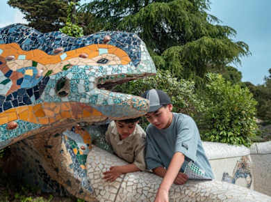 Tourguide durch den Park Güell für Kinder und Familien