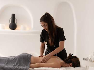 Massage und Körperpeeling mit Zugang zum Whirlpool