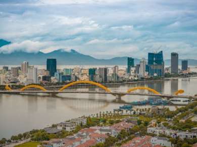Privater Transfer zwischen Da Nang und dem Montgomerie Links Golfplatz