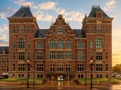 Wereldmuseum Amsterdam ticket with audio guide and 1GB eSIM