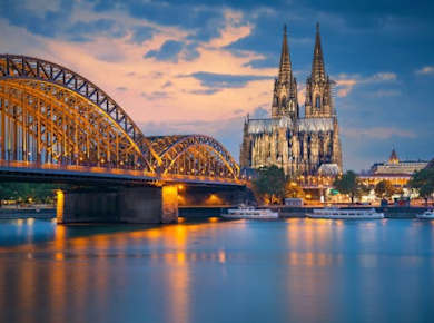 Köln unter dunkler Magie – Stadtentdeckungsspiel