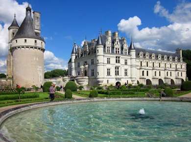 Tagesausflug von Paris zu den Schlössern Chambord, Chenonceau und Cheverny