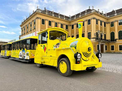 Schloss Schönbrunn: Audioführung ohne Wartezeit mit der Panorama-Straßenbahn