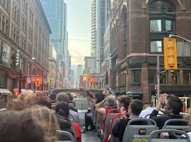 City Sightseeing Nachtbusrundfahrt durch Toronto