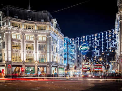 Weihnachtsbeleuchtung in London: Tour mit dem offenen Bus und Rückfahrt auf der Themse