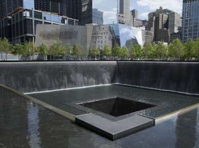 Geführter Rundgang über den 9-11 Memorial Plaza in New York mit Tourguide