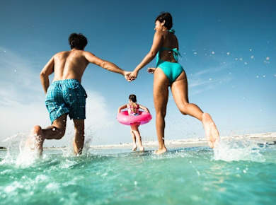 clearwater beach - orlando - splashing family.jpg