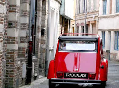 Lille guided tour by Citroen 2CV-0