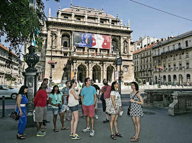 Budapest Absolute All In One Walking Tour-0