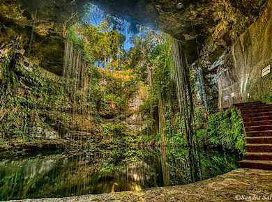 Ik Kil cenote.jpeg