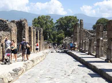2. Italy_Naples_Pompeii_18_JPG.jpg