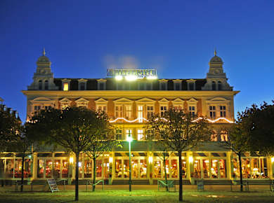 Ahlbeck (Insel Usedom), Ostseehotel Ahlbeck