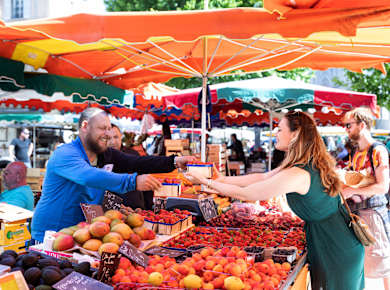 Arles, Marché paysan