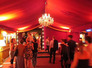 Berlin, Bar Jeder Vernunft