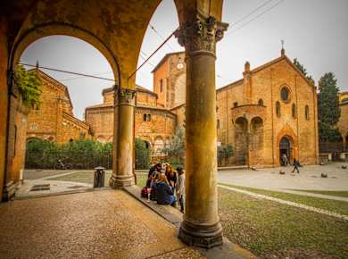 Bologna, Basilica di Santo Stefano
