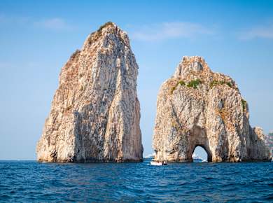 Capri, Faraglioni