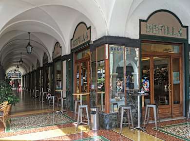 Chiavari, Gran Caffè Defilla