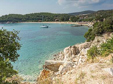 Destenika, Tristinika Beach
