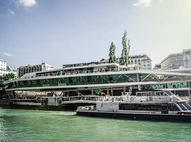 Wien, Donaurundfahrten