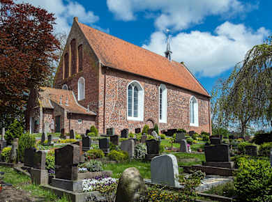 Dornum, Kirchstraße, St.-Bartholomaeus-Kirche