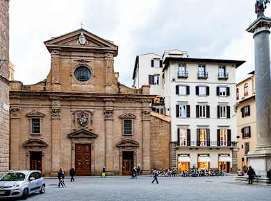 Piazza Santa Trinità