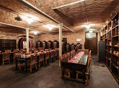 Freyburg (Unstrut), Rotkäppchen Sektkellerei