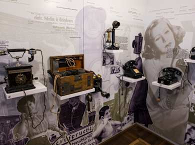 Friedrichsdorf, Philipp-Reis-Haus und Hugenottenmuseum